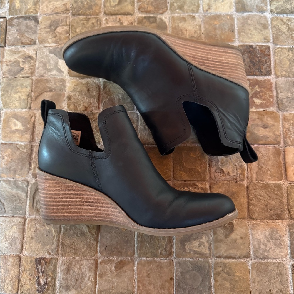 Toms Black Leather Wedge Booties with Natural Wood-Look Heel